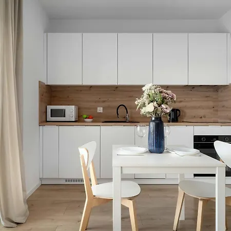 Modern Pet-friendly With Balcony By Renters Διαμέρισμα